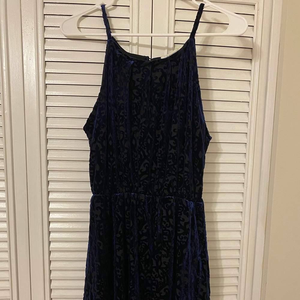 Francesca's bue velvet dress